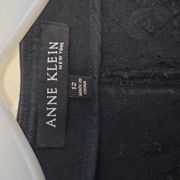 Vintage ANNE KLEIN Black Denim Embroidered Jacket Size 12 - Picture 2 of 5